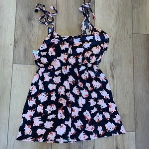 Juniors swimsuit coverup